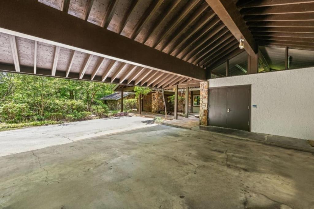 Bourbon Hollow Lodge With Hot Tub And Pool Plus Game Room Only 5 Min To Downtown Gatlinburg Exteriör bild